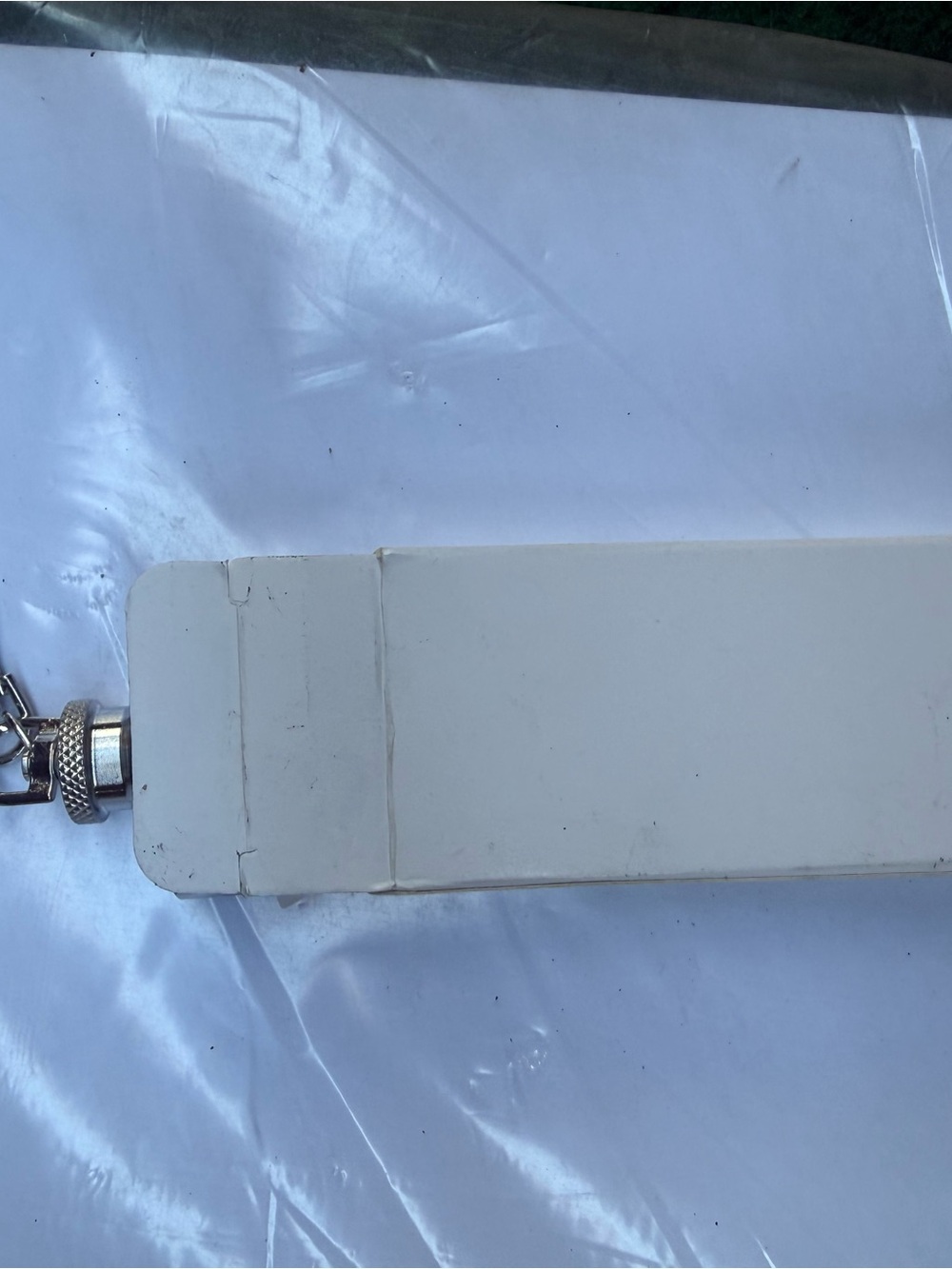 White Antenna with BNC Connector – Universal Cell Phone Accessory